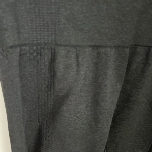 Gymshark Vital Seamless Leggings, dark gray/ black, Size small - Picture 4 of 7